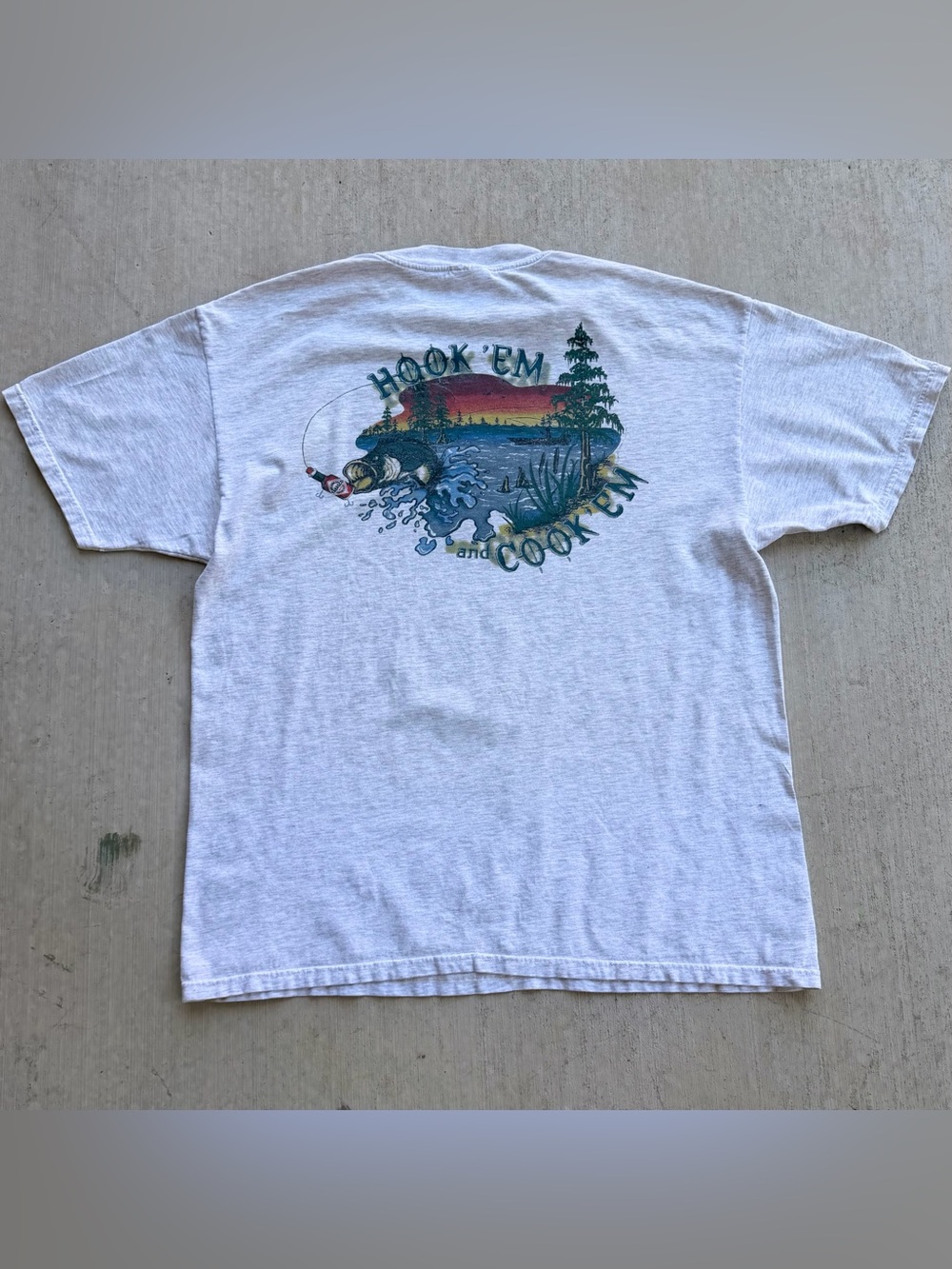 Vintage Tabasco T Shirt 90s XL Bass Fishing Graphic Funny